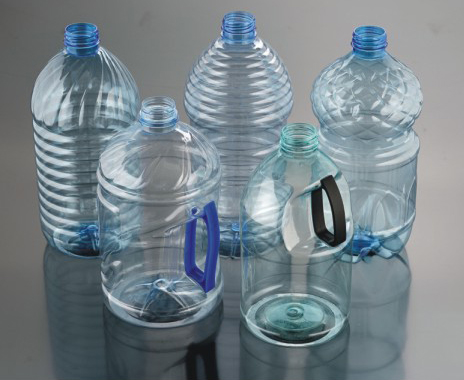 2-5L Semiautomatic Pet Bottle Blow Molding Machine 4 5L plastic bottle