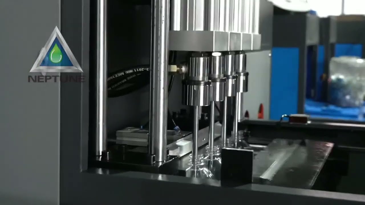 4 Cavity PET Bottle Blowing Machine 2000BPH 7 YouTube player