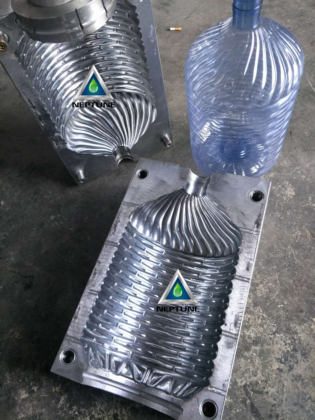 5 Gallon Water Bottle Making Machine 10 once use blow mold