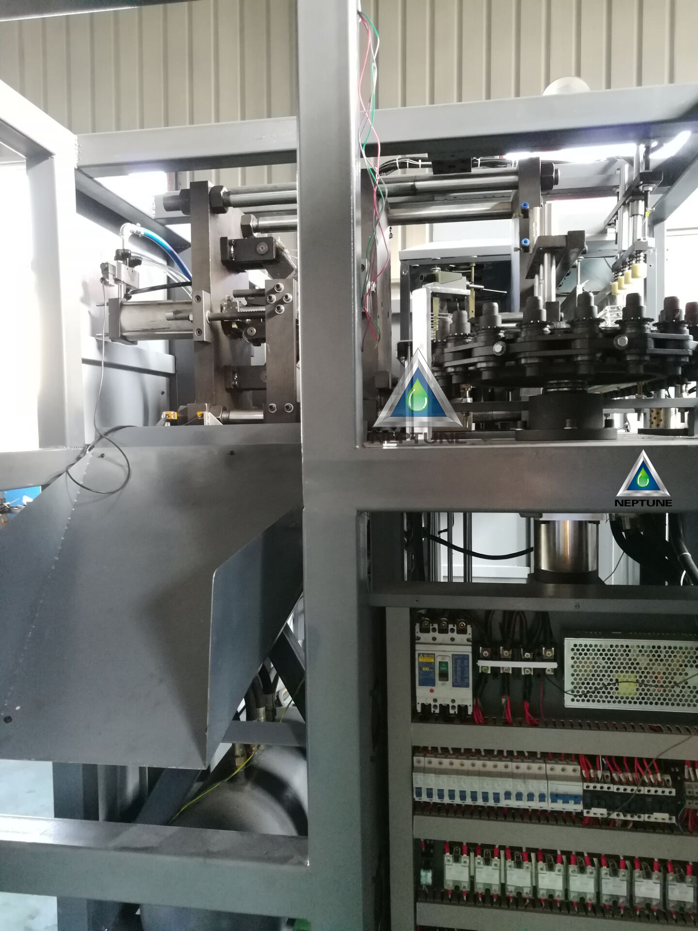 CM-A4 Water Bottle Making Machine 28 unique good quality design blow molding machine
