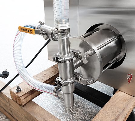 AS2000 Pure Water Machine With Photocell Monitoring 6 Valve plug pump with check valve to prevent air fil